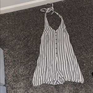 “Vintage” looking romper that ties at the neck